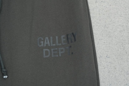 G - SWEATPANTS
