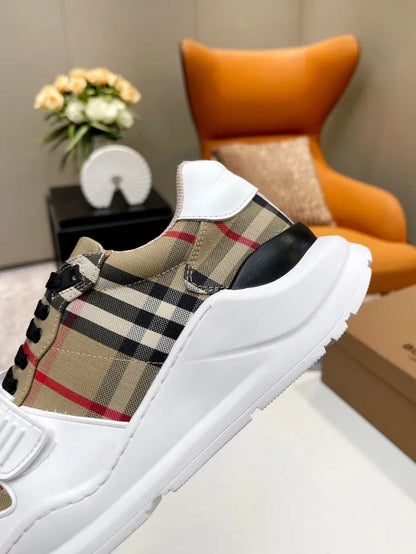 B - SNEAKERS