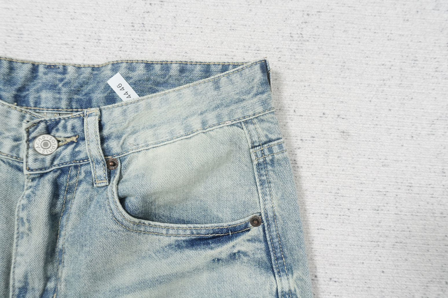 A - JEANS
