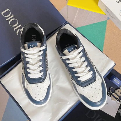 D - SNEAKERS