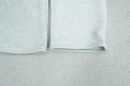 B - SWEATPANTS