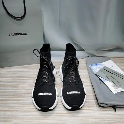 B - SNEAKERS