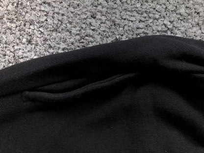 V - SHORTS