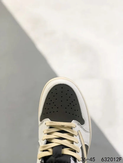 N - SNEAKERS