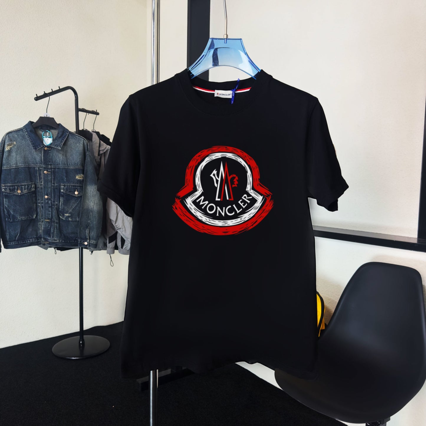 M - TSHIRT