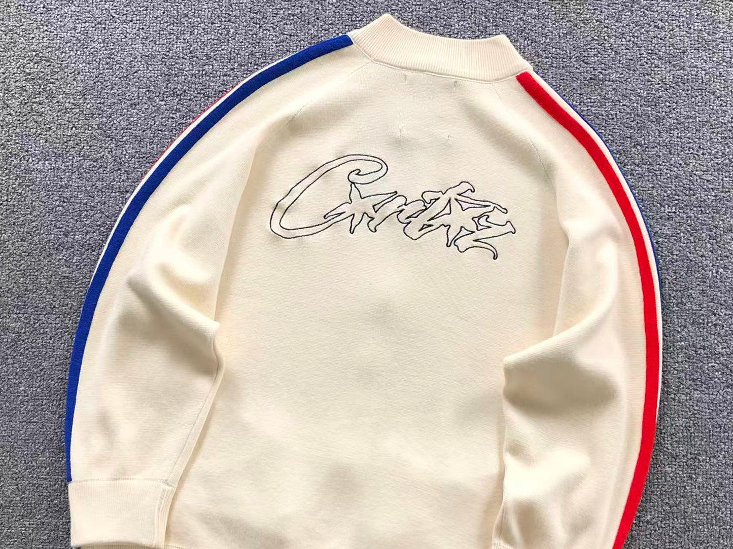 C - SWEATER