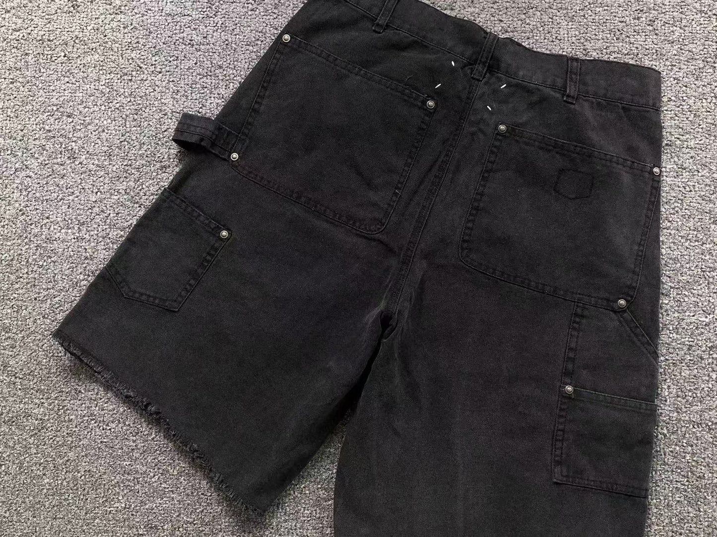 M - SHORTS