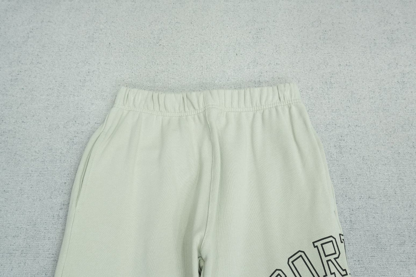 C - SWEATPANTS