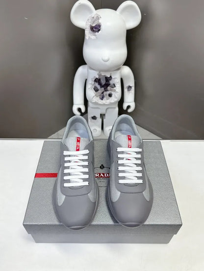 P - SNEAKERS