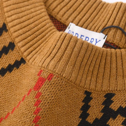 B - SWEATER