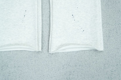 F - SWEATPANTS