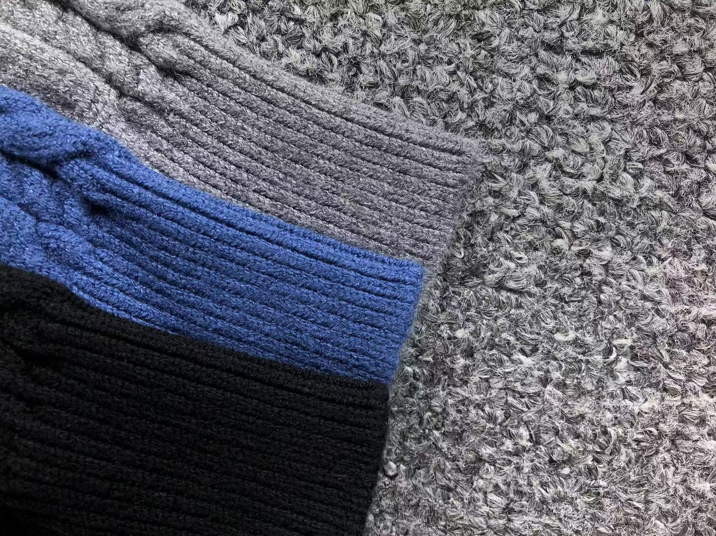 D - SWEATER
