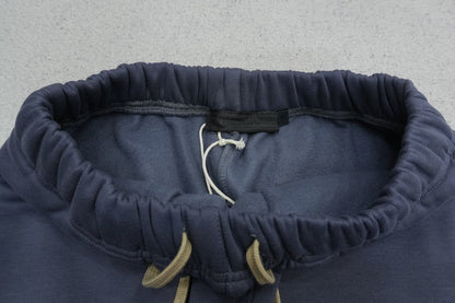 F - SWEATPANTS