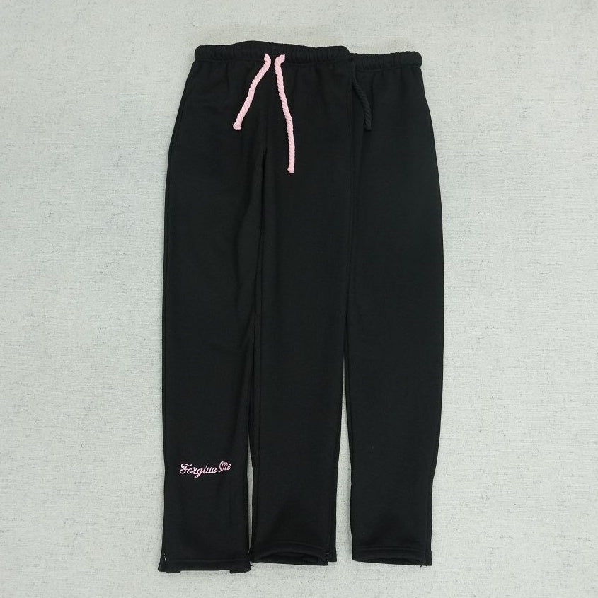 S - SWEATPANTS