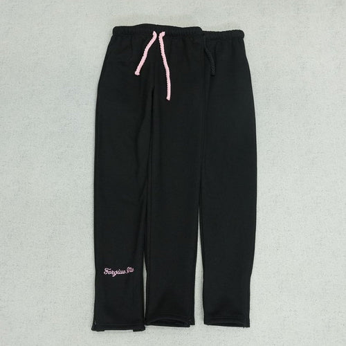 S - SWEATPANTS