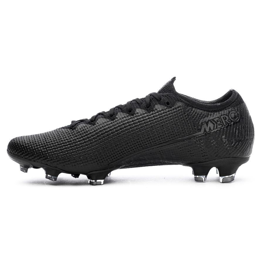 M - FUSSBALLSCHUHE