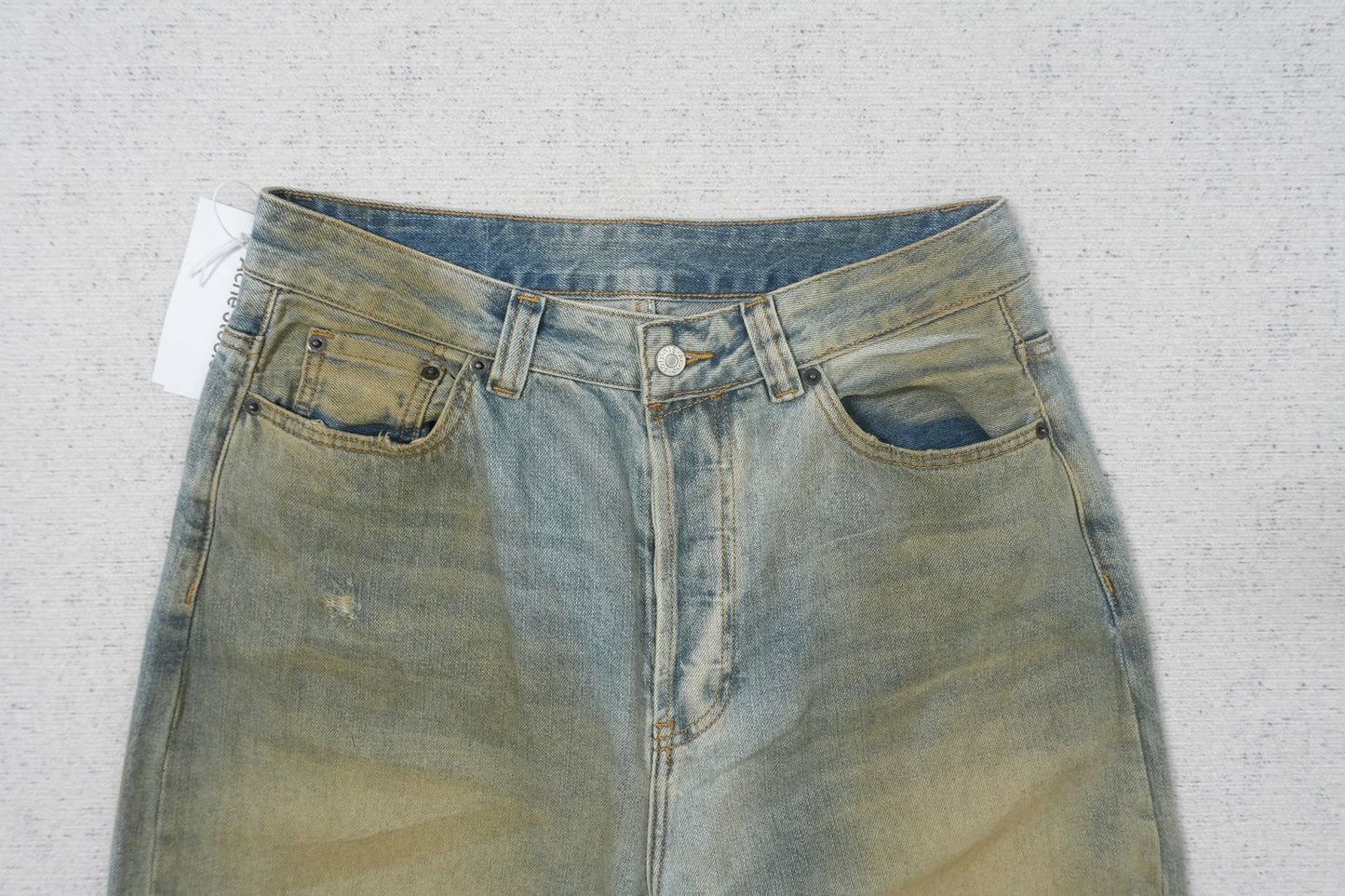 A - JEANS