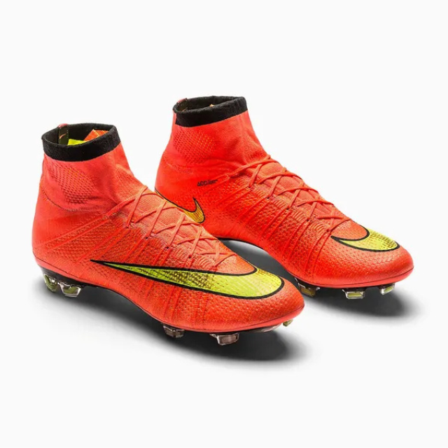 M - FUSSBALLSCHUHE