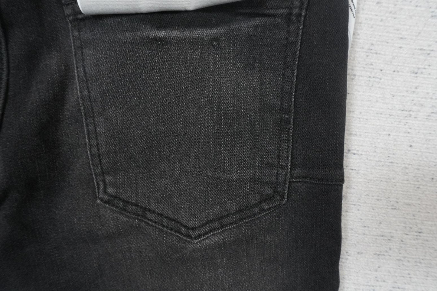 P - JEANS