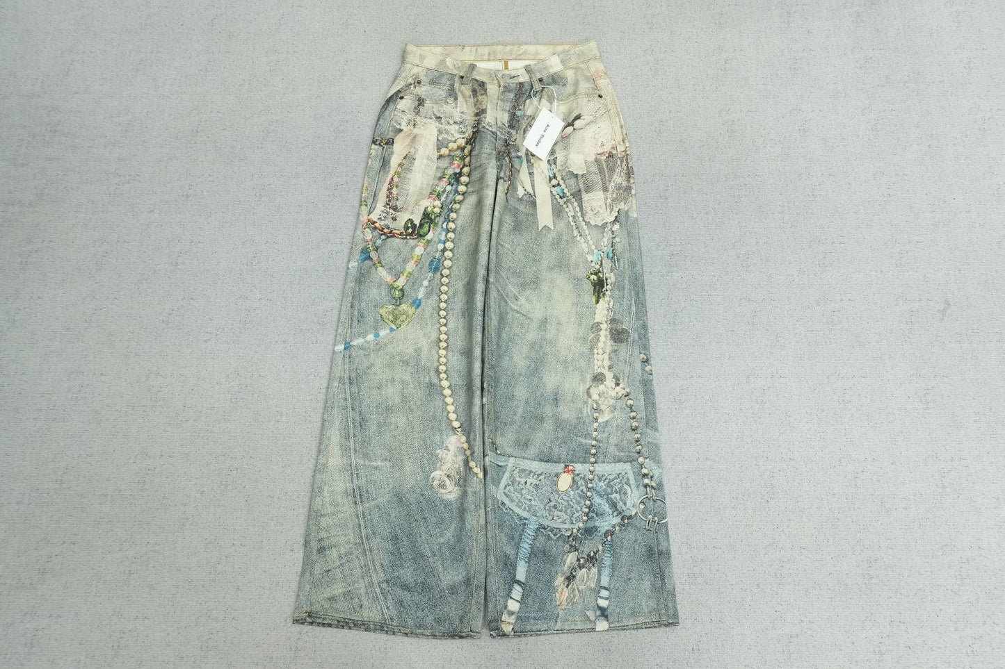 A - JEANS
