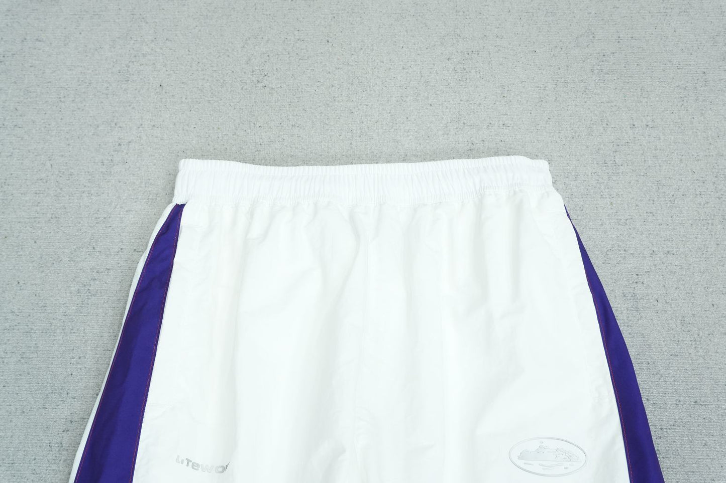 C - SWEATPANTS