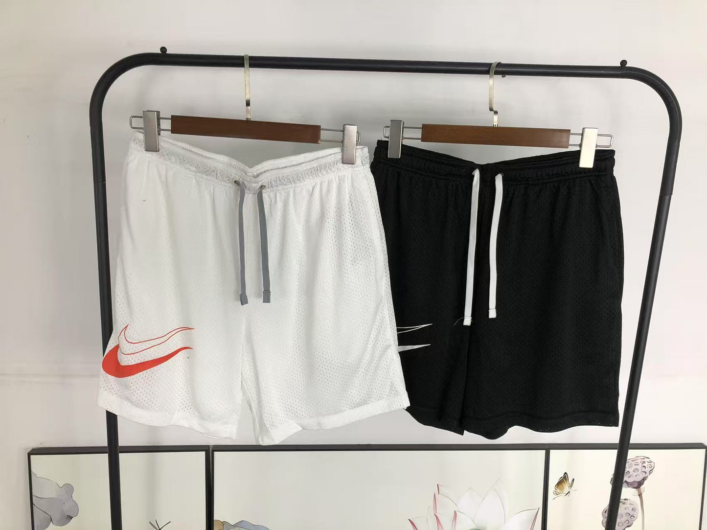N - SHORTS