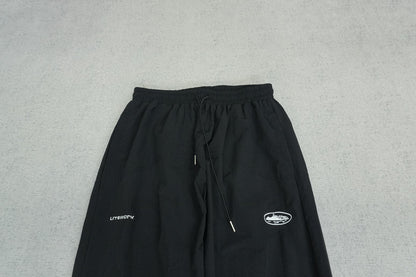 C - SWEATPANTS