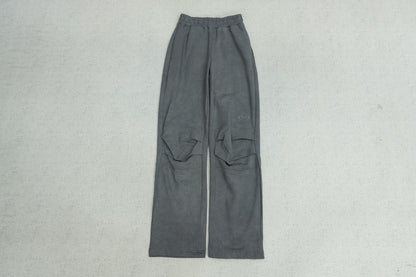 F - SWEATPANTS