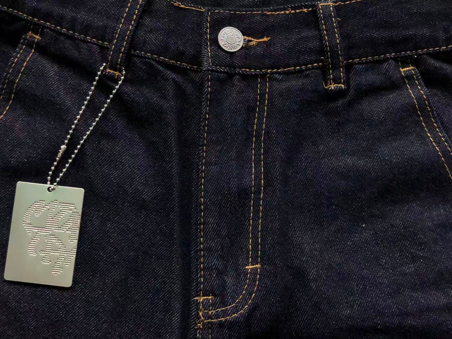 M - SHORTS