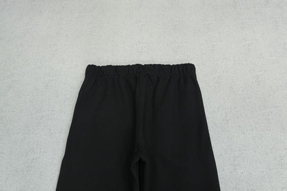 F - SWEATPANTS