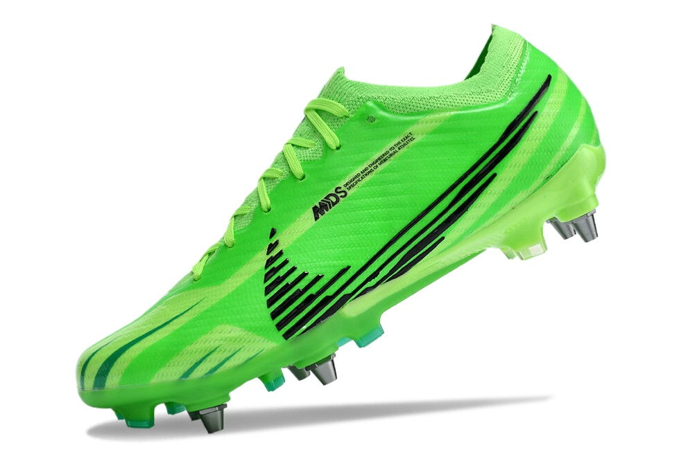 M - FUSSBALLSCHUHE